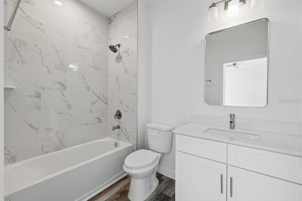 Image 5 of 18 For 10047 Amicola Street