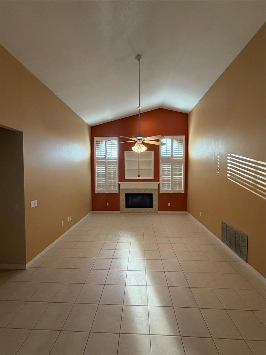 Image 6 of 22 For 745 Silverwood Drive