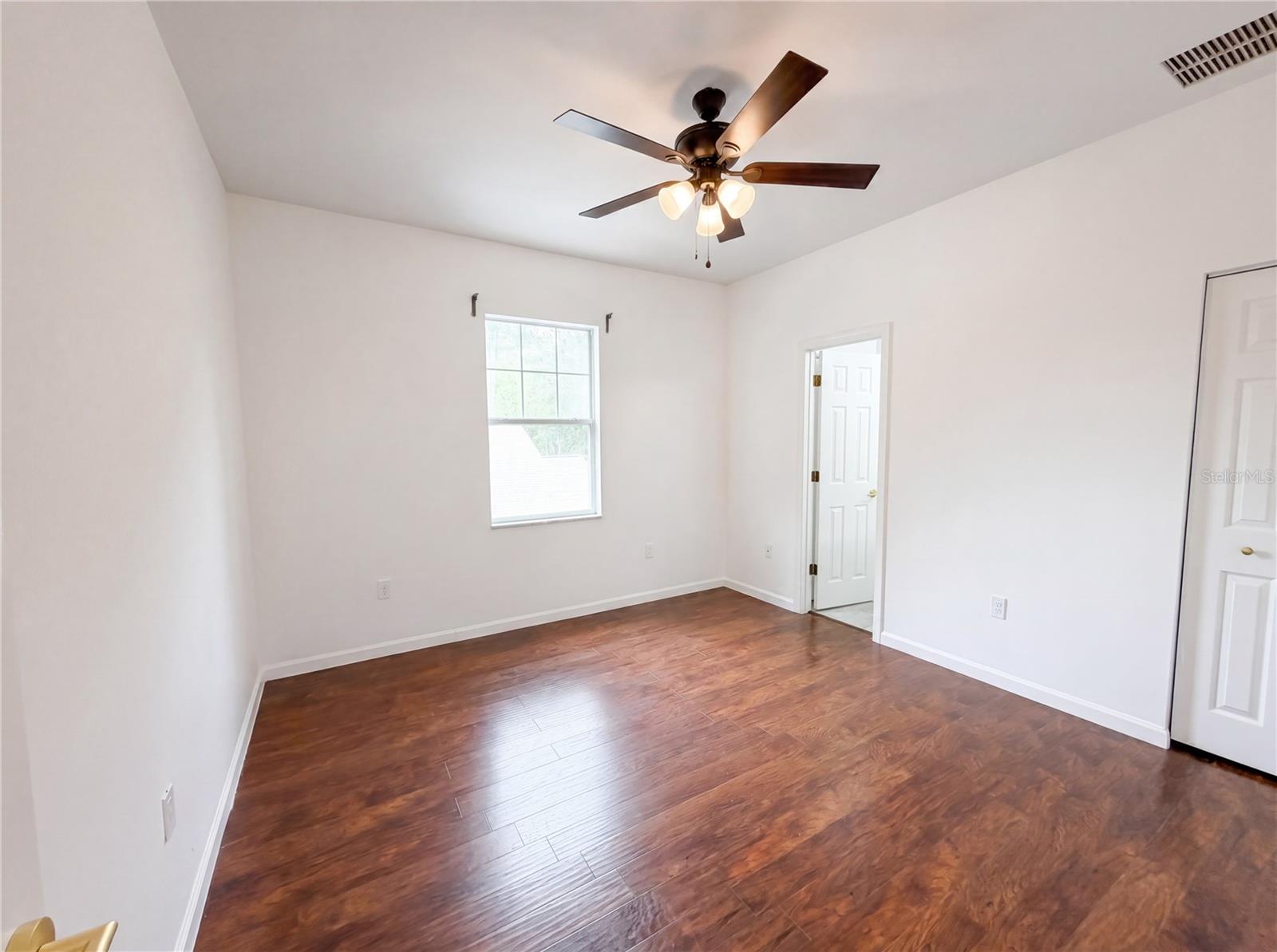 Image 4 of 30 For 9405 31st Lane