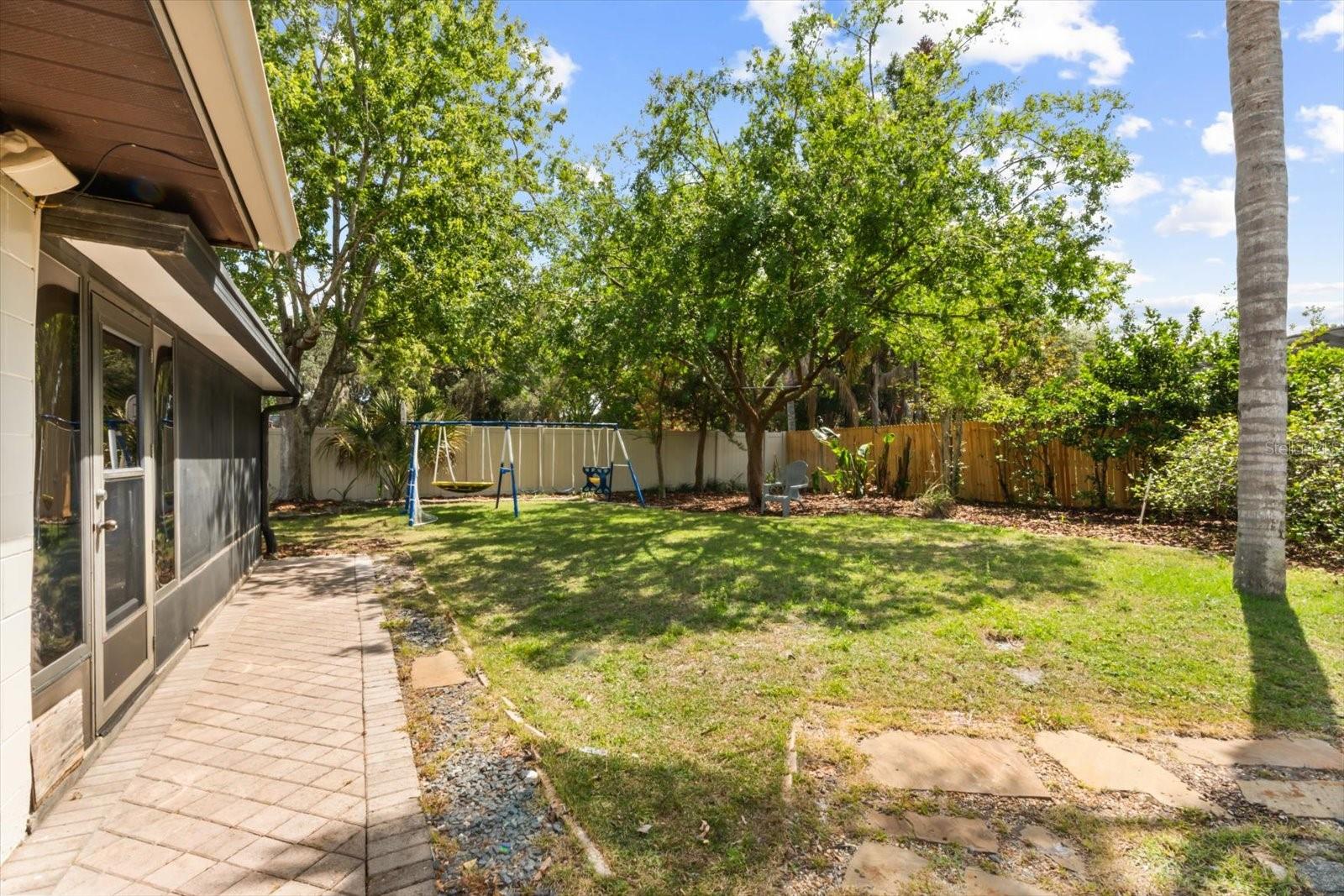 Image 20 of 51 For 4940 Caspian Court
