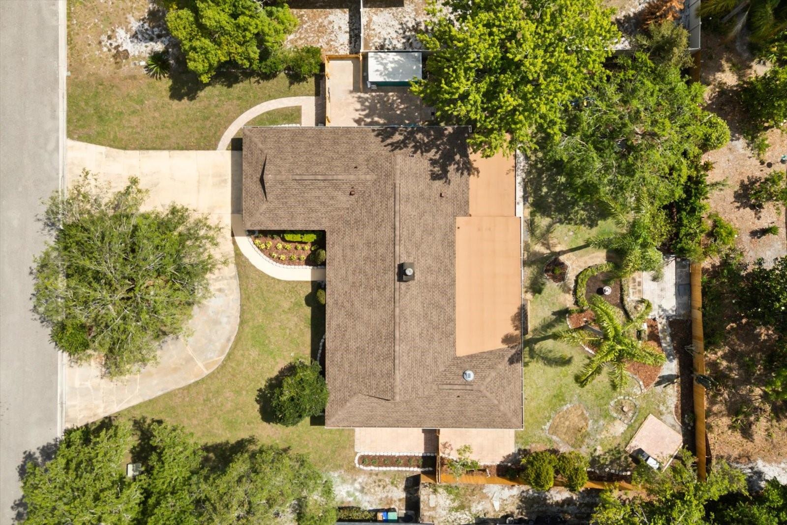 Image 21 of 51 For 4940 Caspian Court