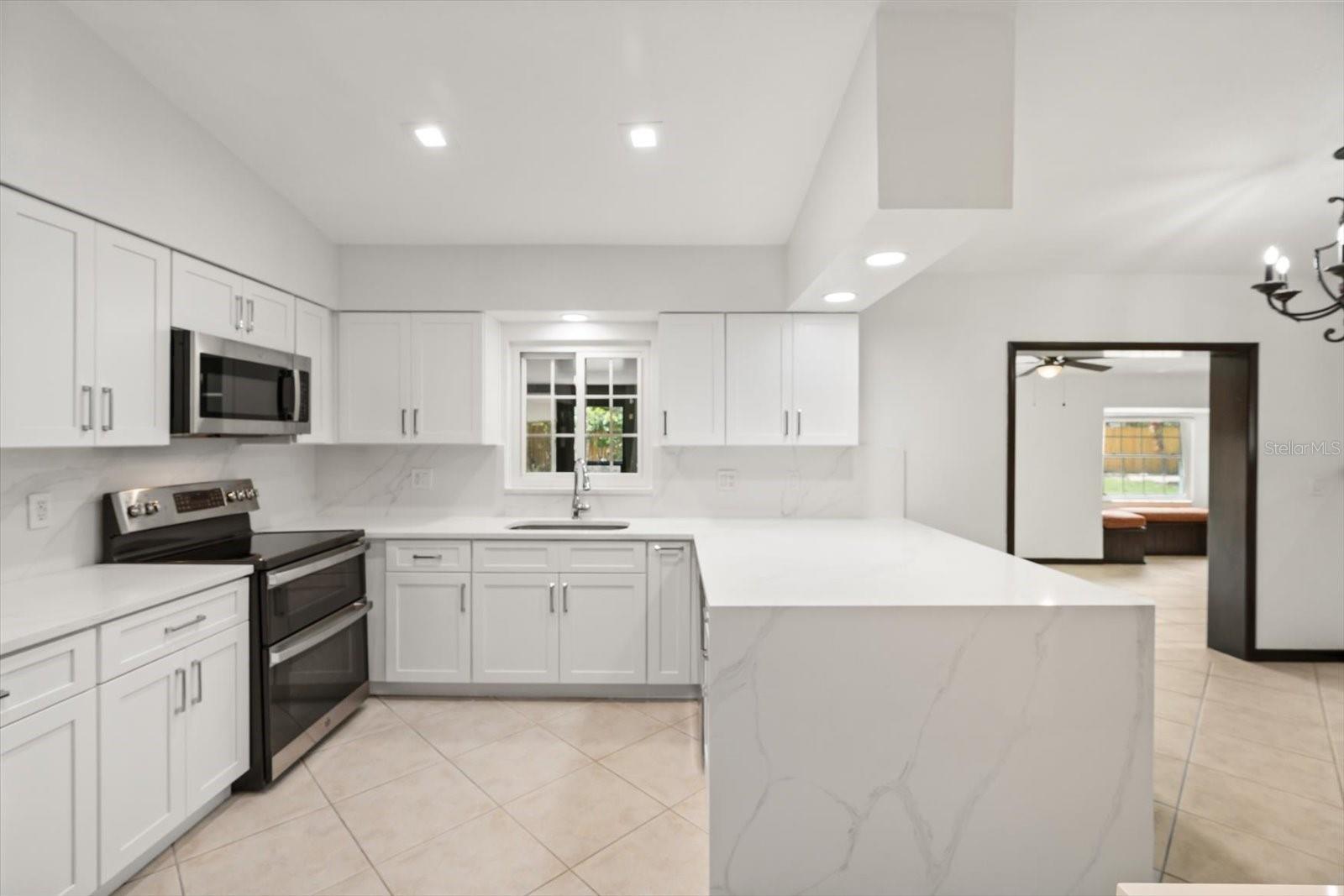Image 3 of 51 For 4940 Caspian Court