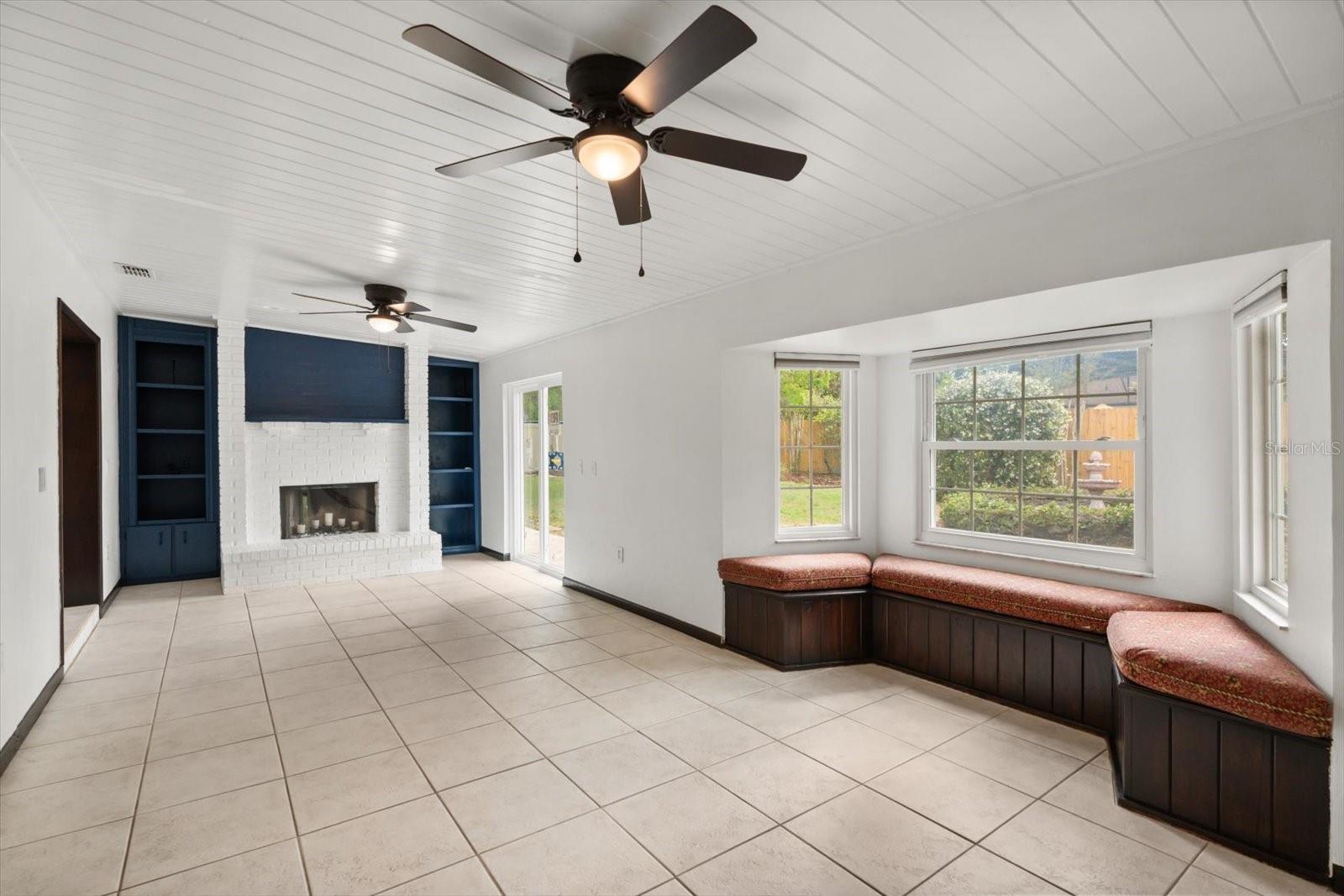 Image 30 of 51 For 4940 Caspian Court