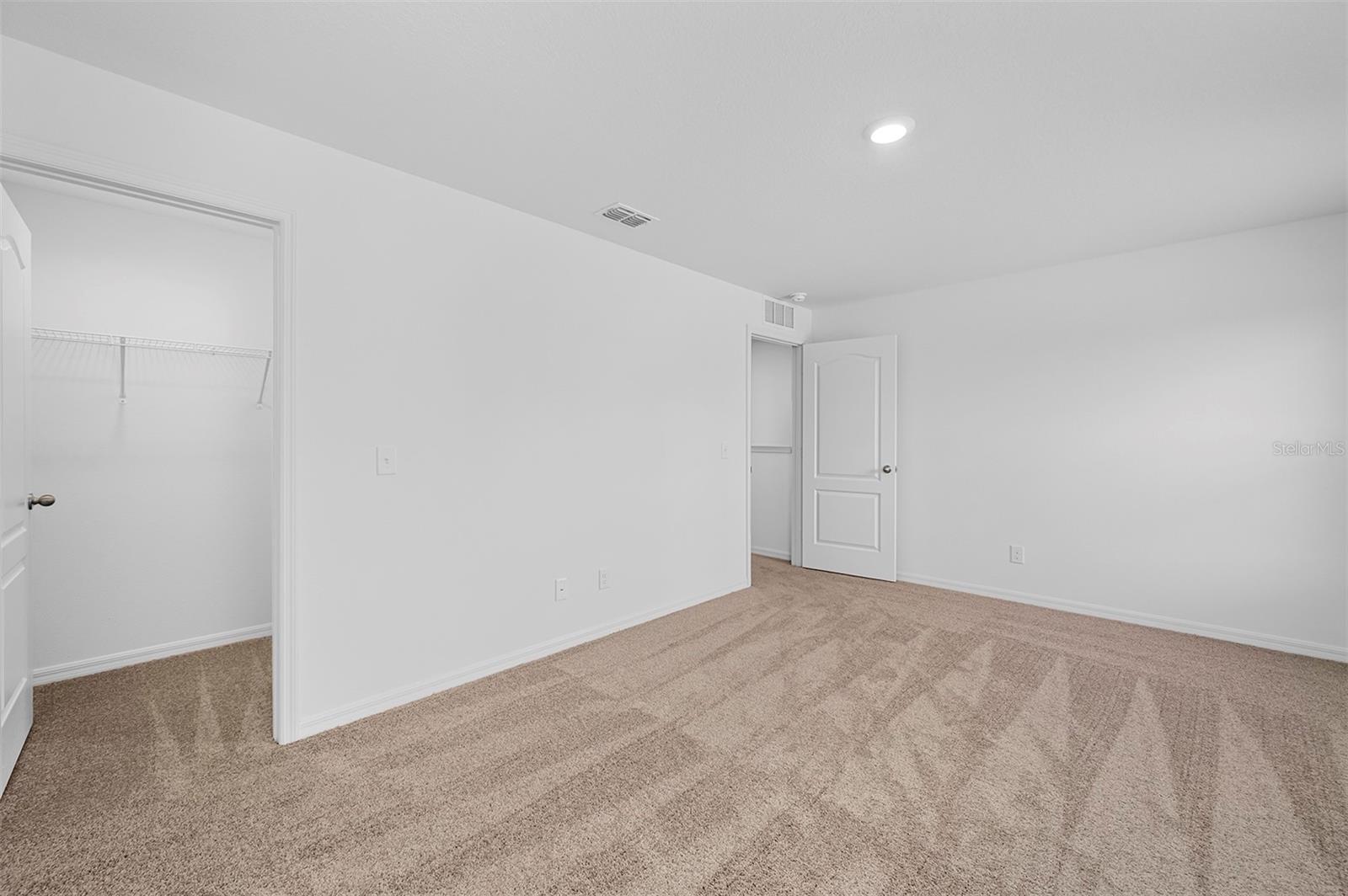 Image 10 of 33 For 460 Bay Leaf Drive