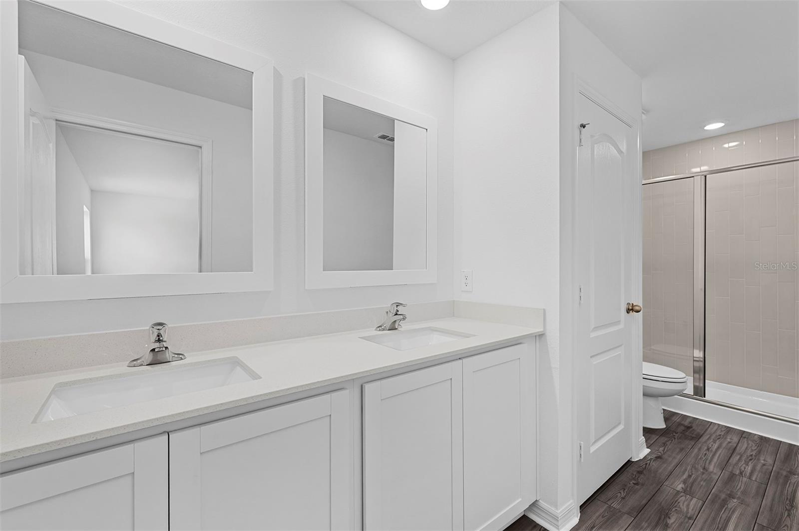 Image 12 of 33 For 460 Bay Leaf Drive