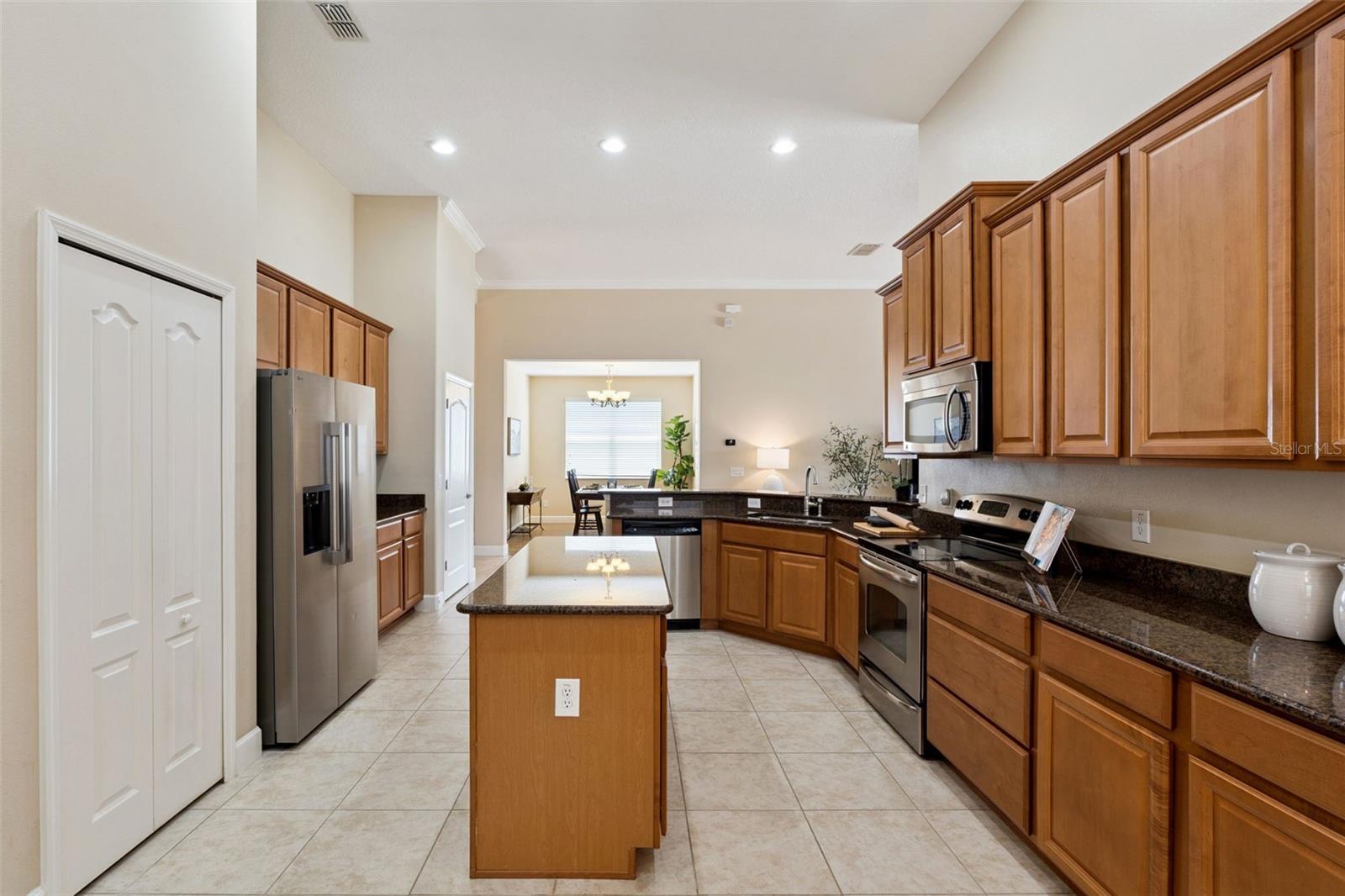Image 13 of 68 For 14868 Cableshire Way