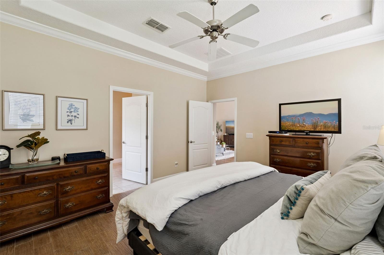 Image 19 of 68 For 14868 Cableshire Way