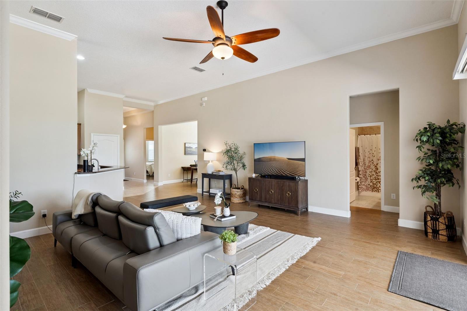 Image 6 of 68 For 14868 Cableshire Way