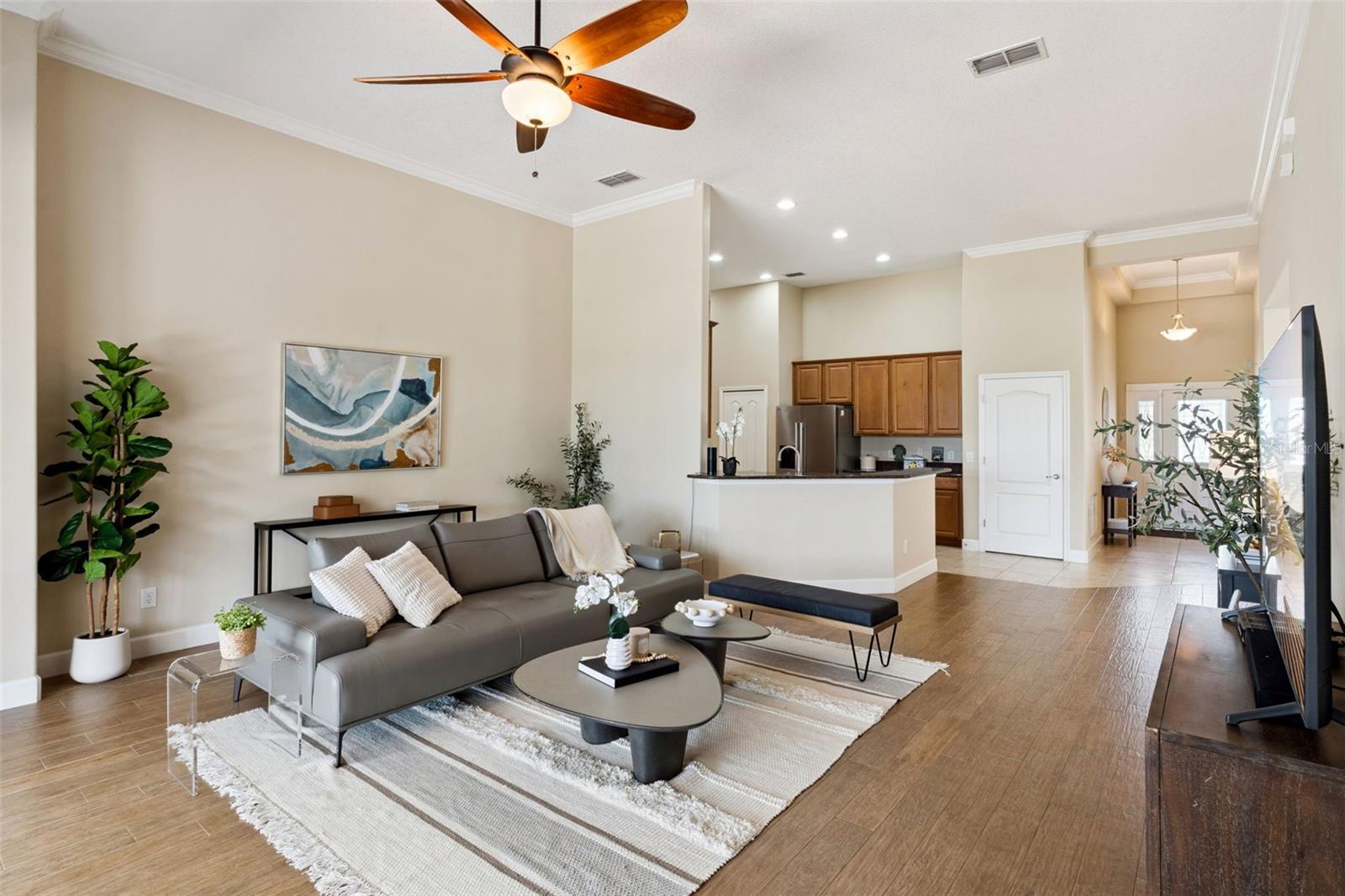 Image 7 of 68 For 14868 Cableshire Way