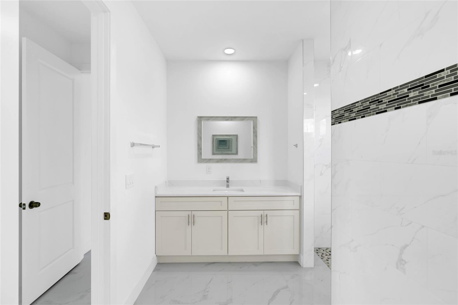 Image 31 of 52 For 2915 23rd Street Sw
