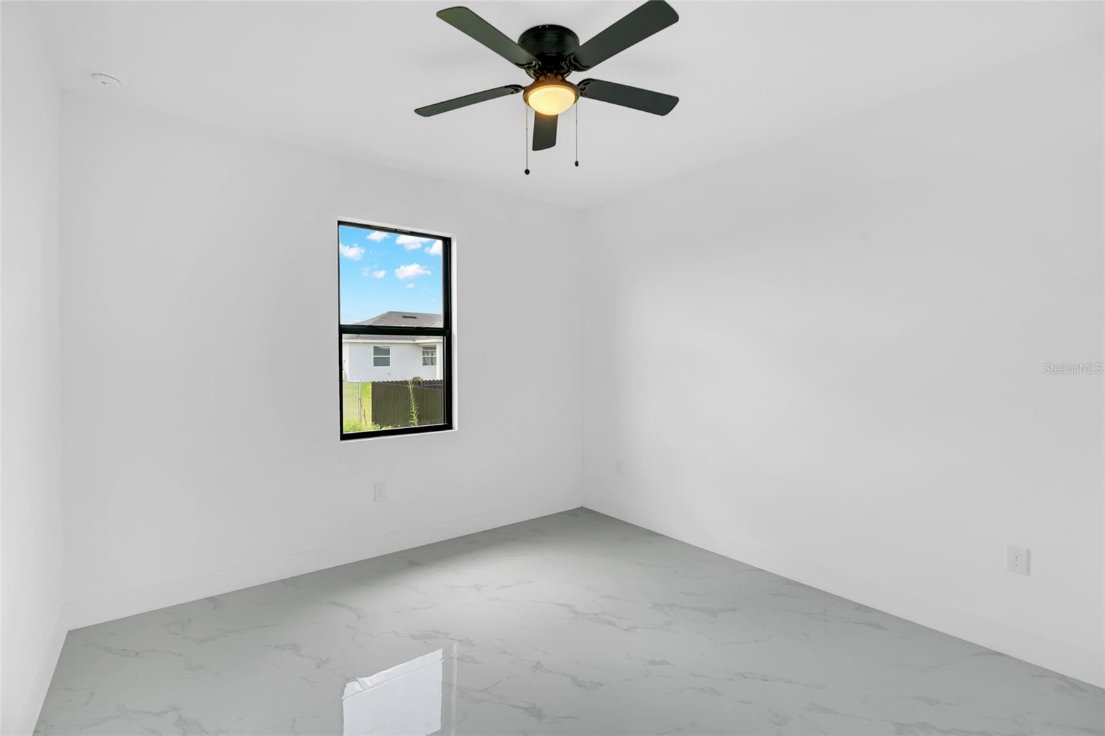 Image 33 of 52 For 2915 23rd Street Sw