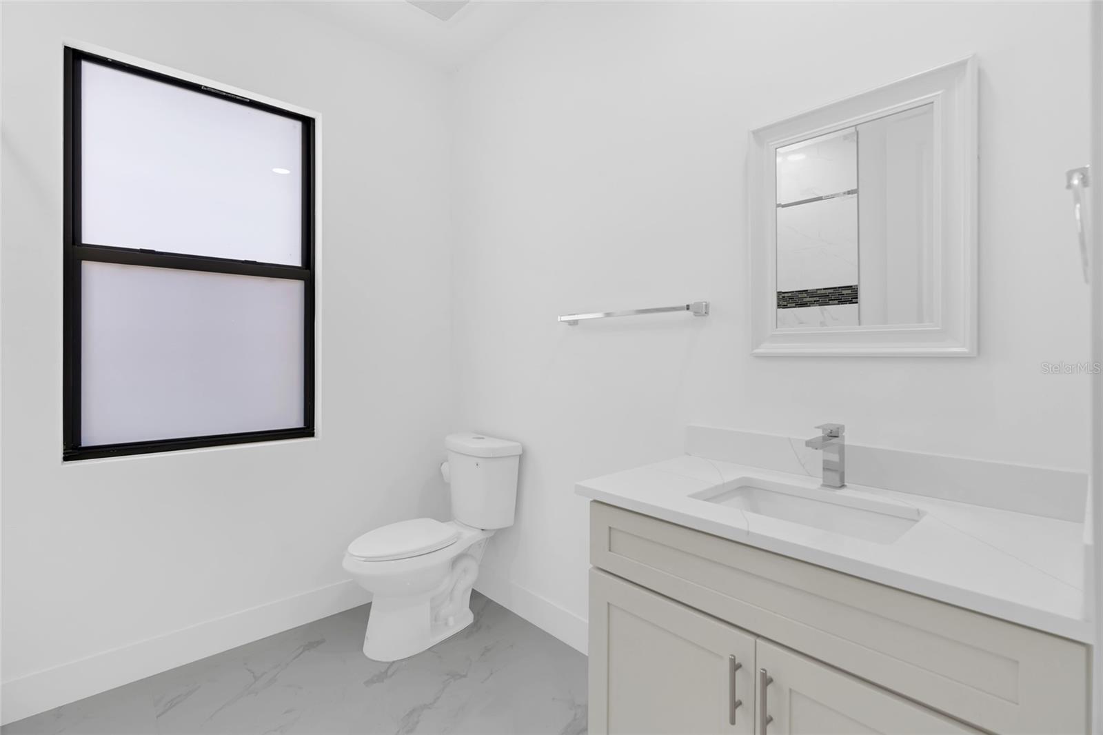 Image 36 of 52 For 2915 23rd Street Sw