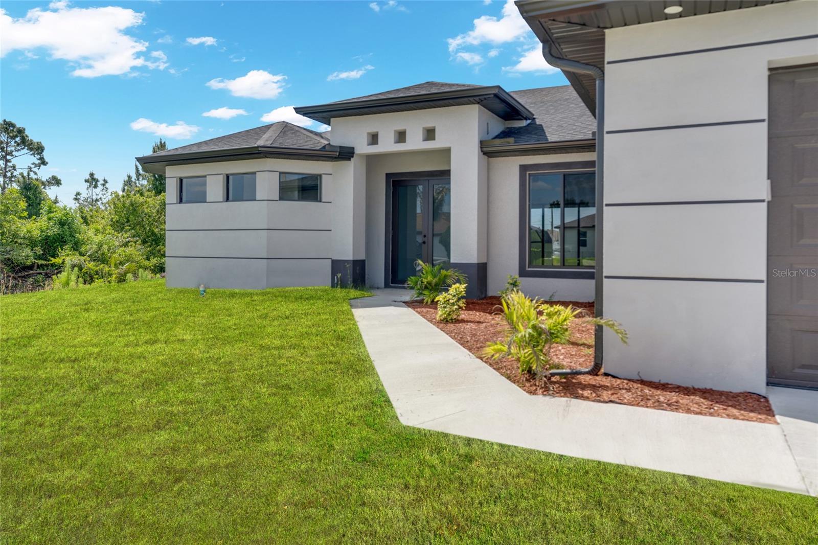 Image 9 of 52 For 2915 23rd Street Sw