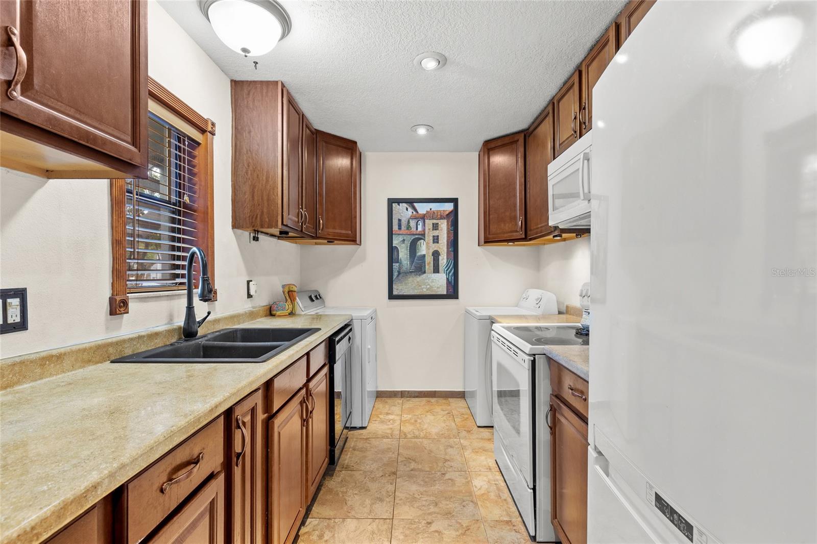 Image 3 of 40 For 4340 Aqua Vista Drive A