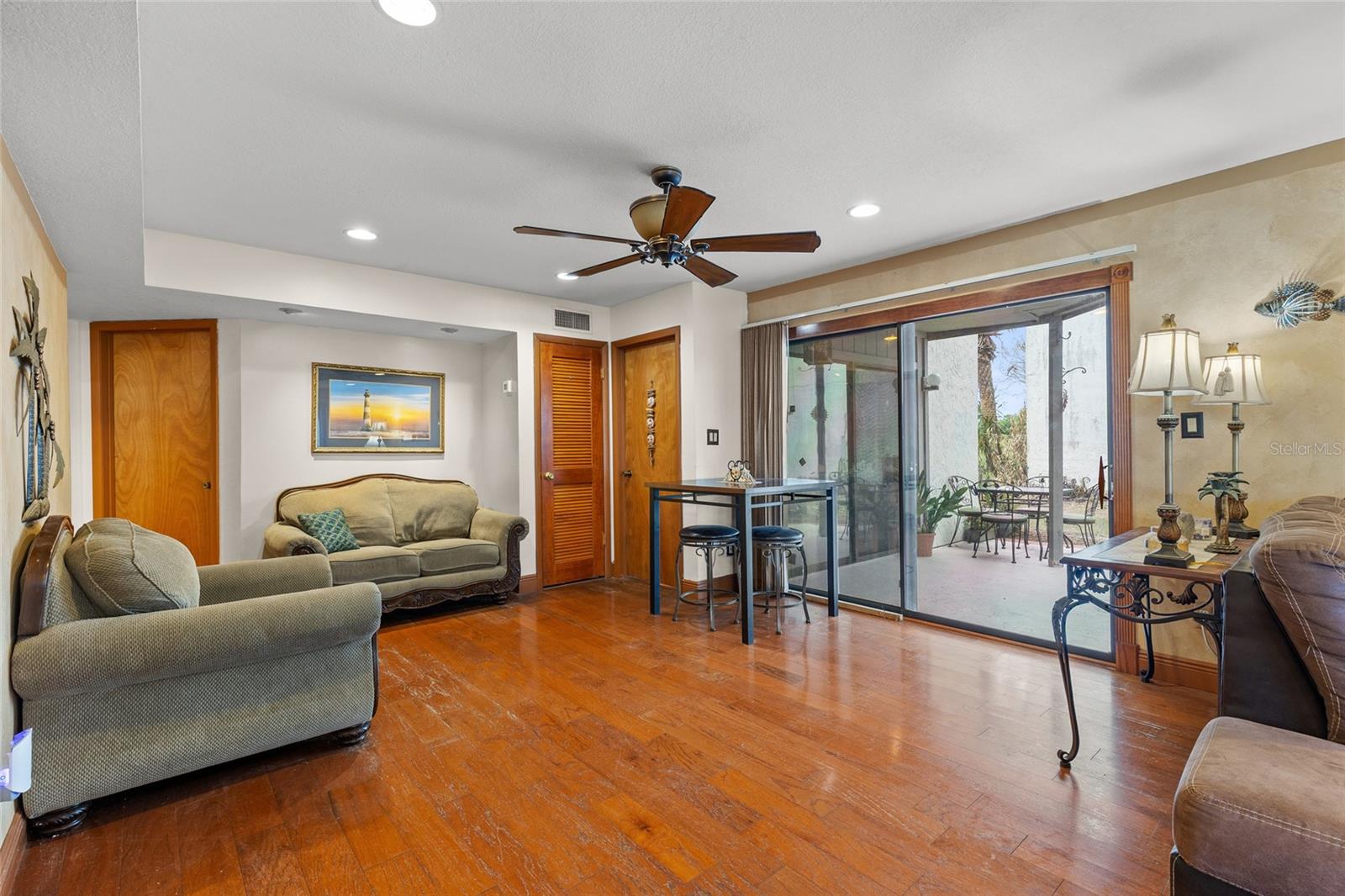 Image 8 of 40 For 4340 Aqua Vista Drive A