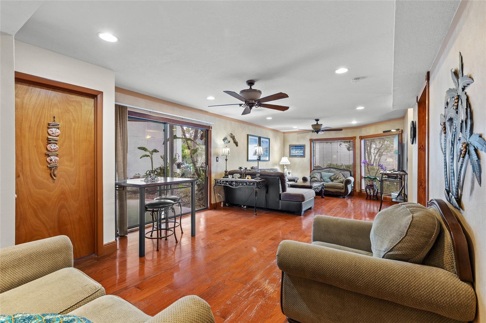 Image 9 of 40 For 4340 Aqua Vista Drive A