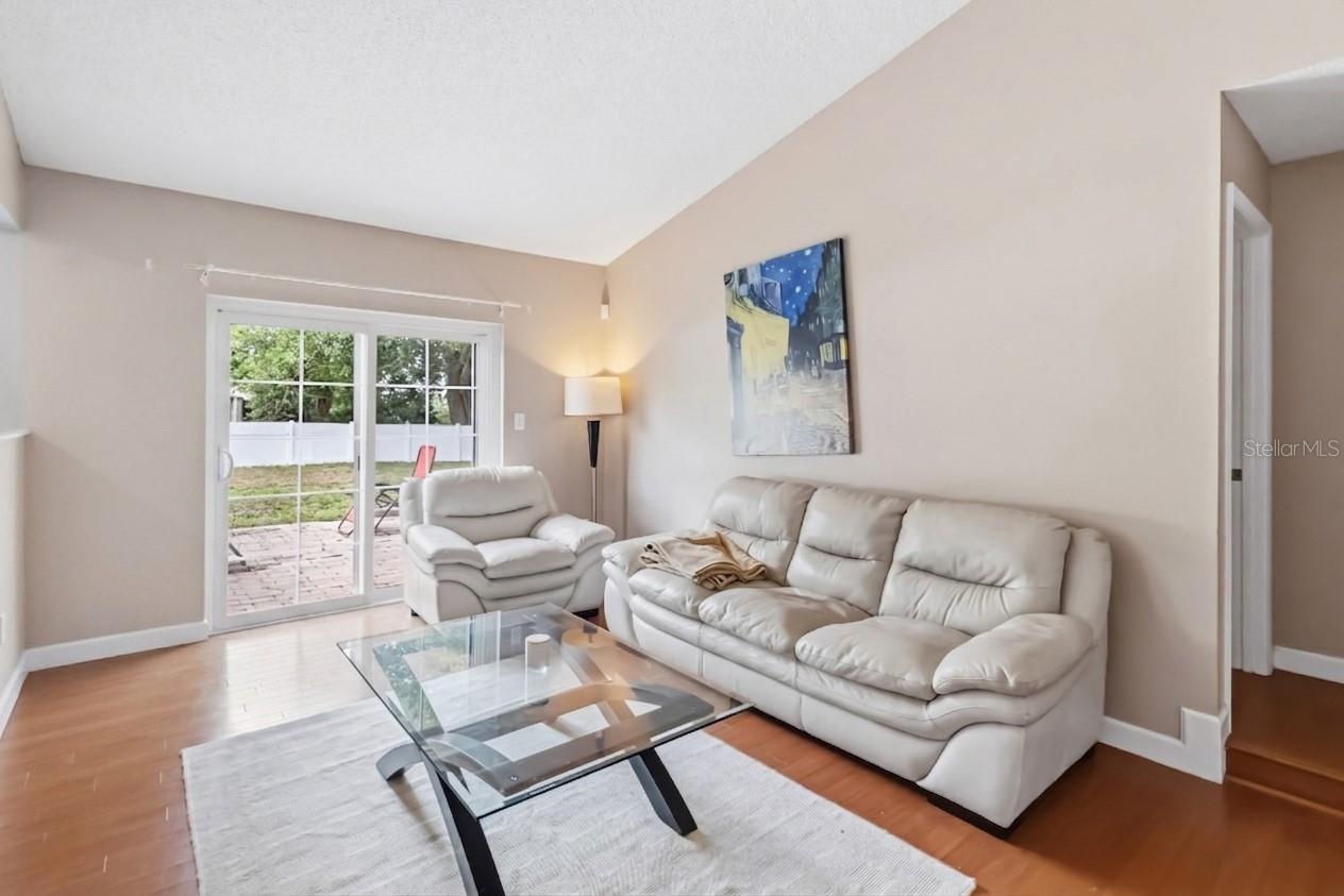 Image 3 of 16 For 7832 Barberry Drive