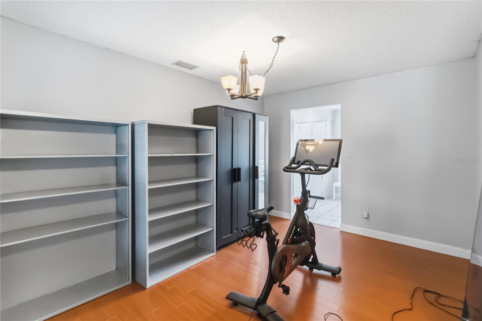 Image 7 of 16 For 7832 Barberry Drive
