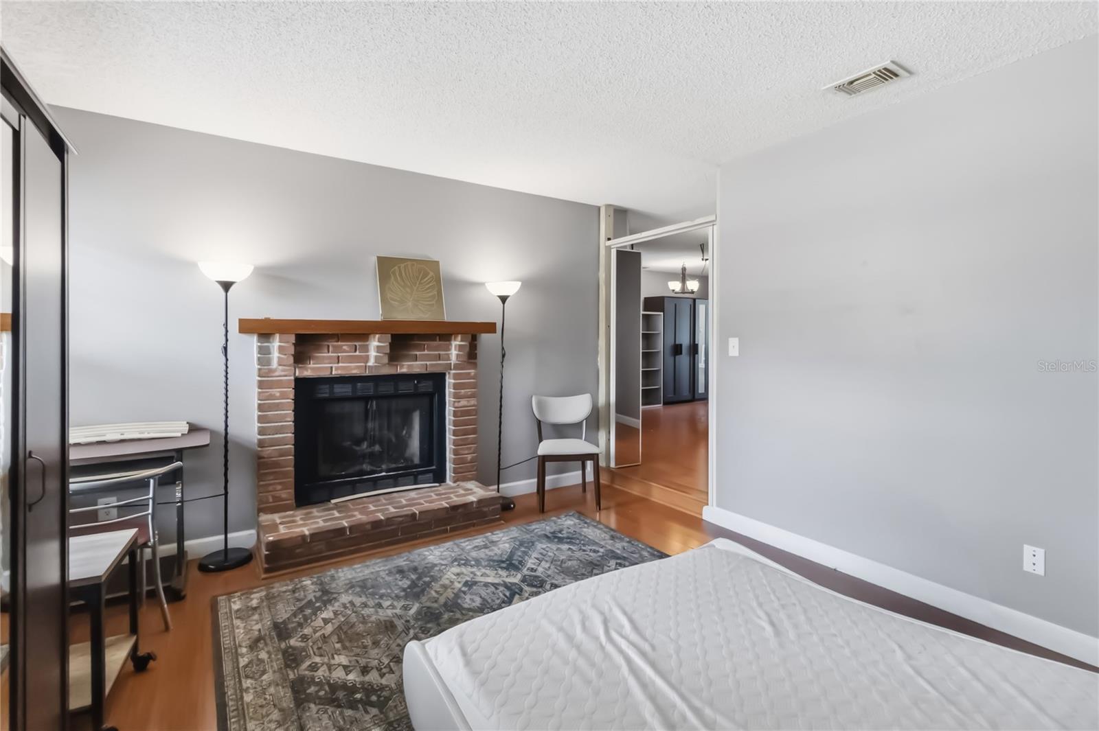 Image 9 of 16 For 7832 Barberry Drive