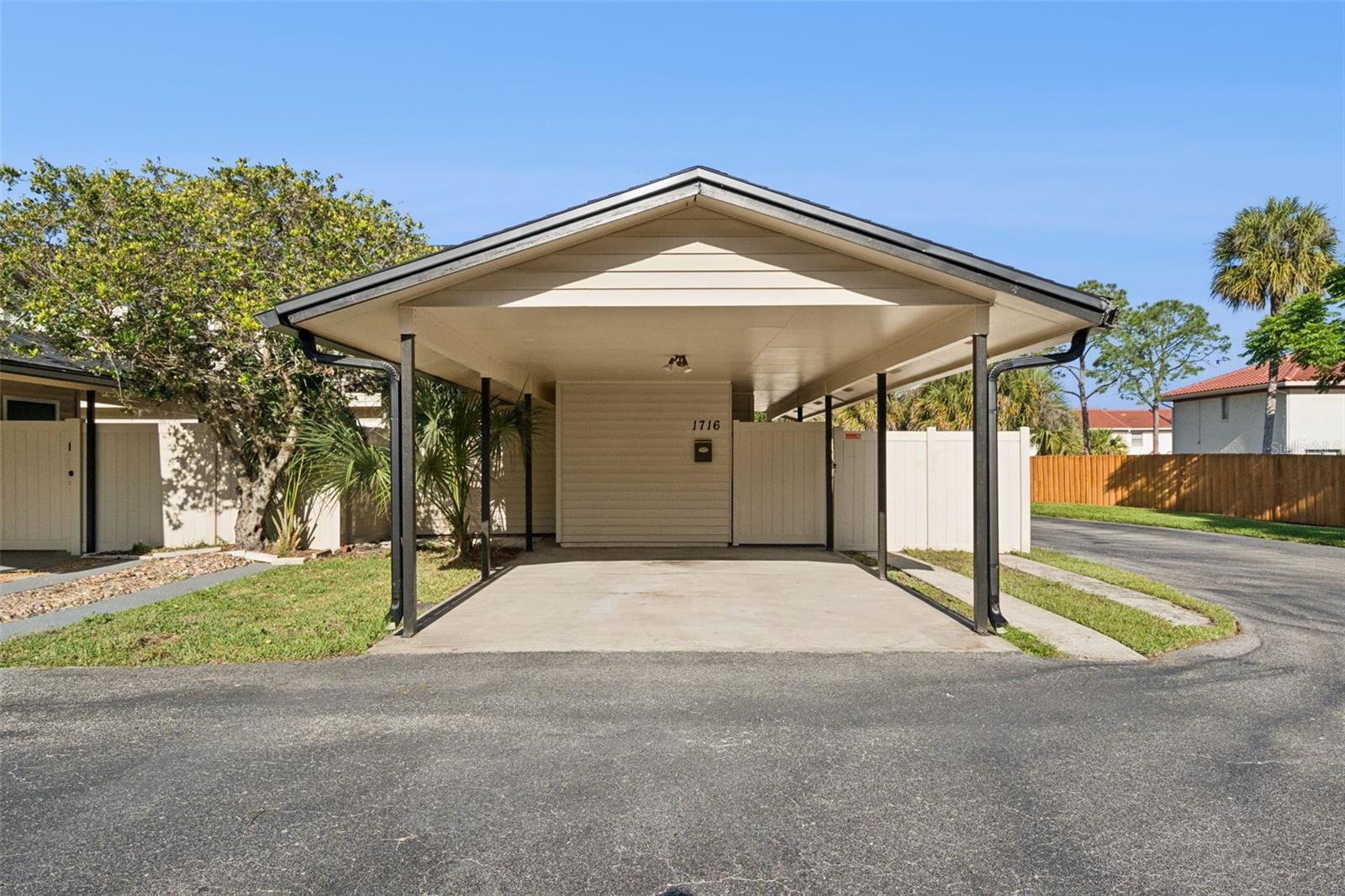 Details for 1716 Lafayette Ct  1716, ORLANDO, FL 32807