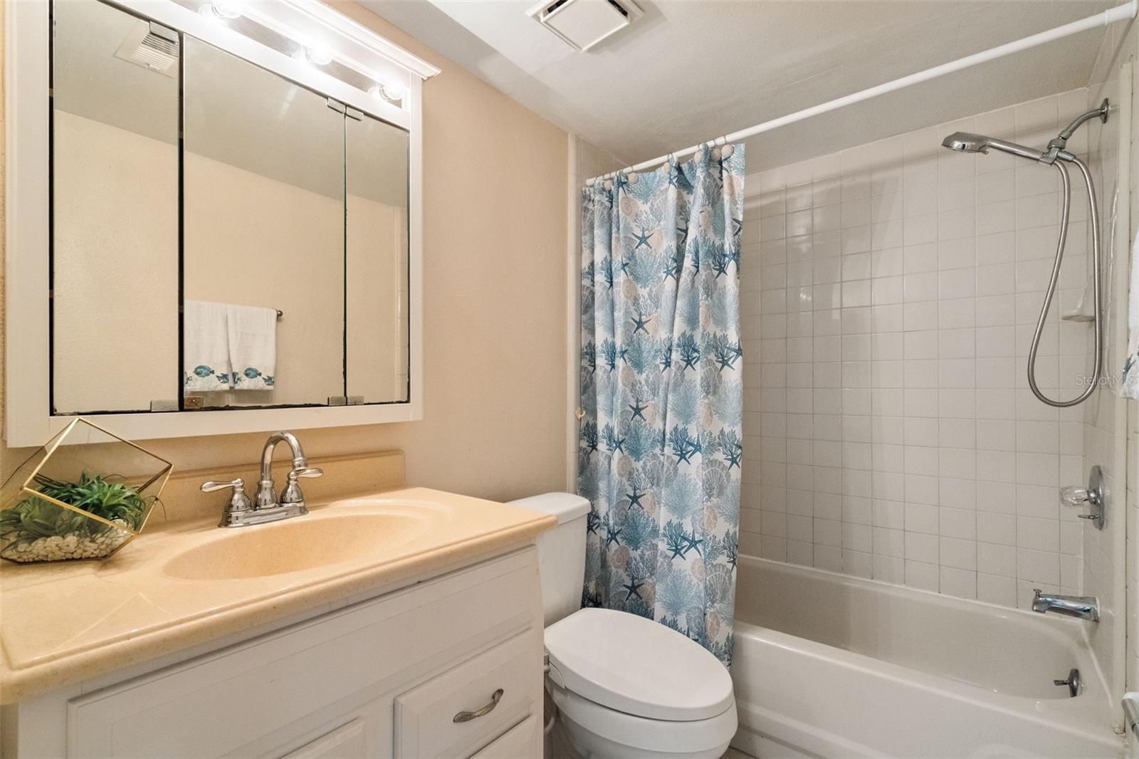 Image 17 of 22 For 1716 Lafayette Ct  1716