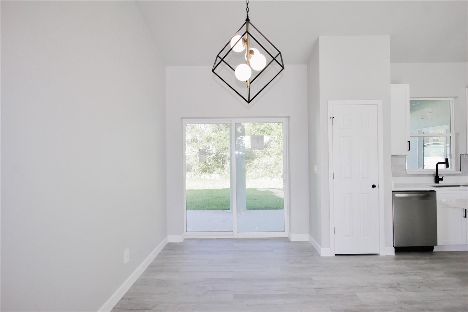 Image 11 of 37 For 4608 Cortez Boulevard