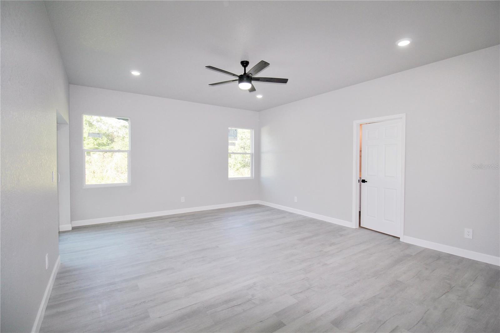 Image 13 of 37 For 4608 Cortez Boulevard