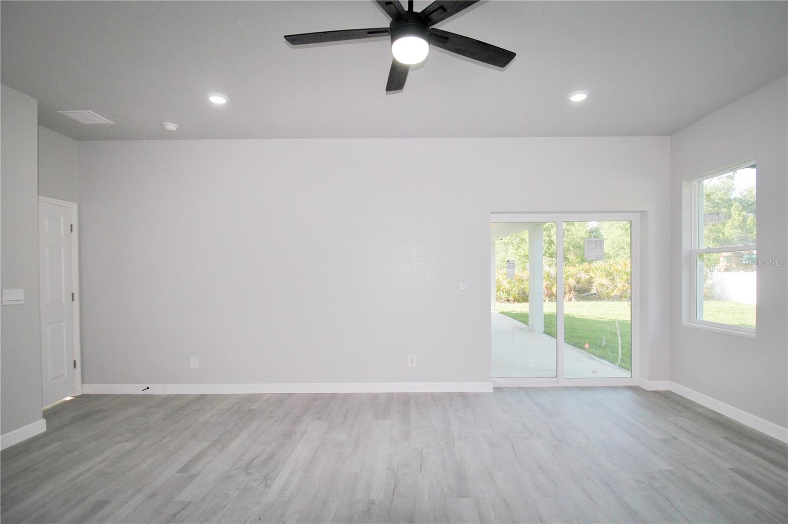 Image 15 of 37 For 4608 Cortez Boulevard