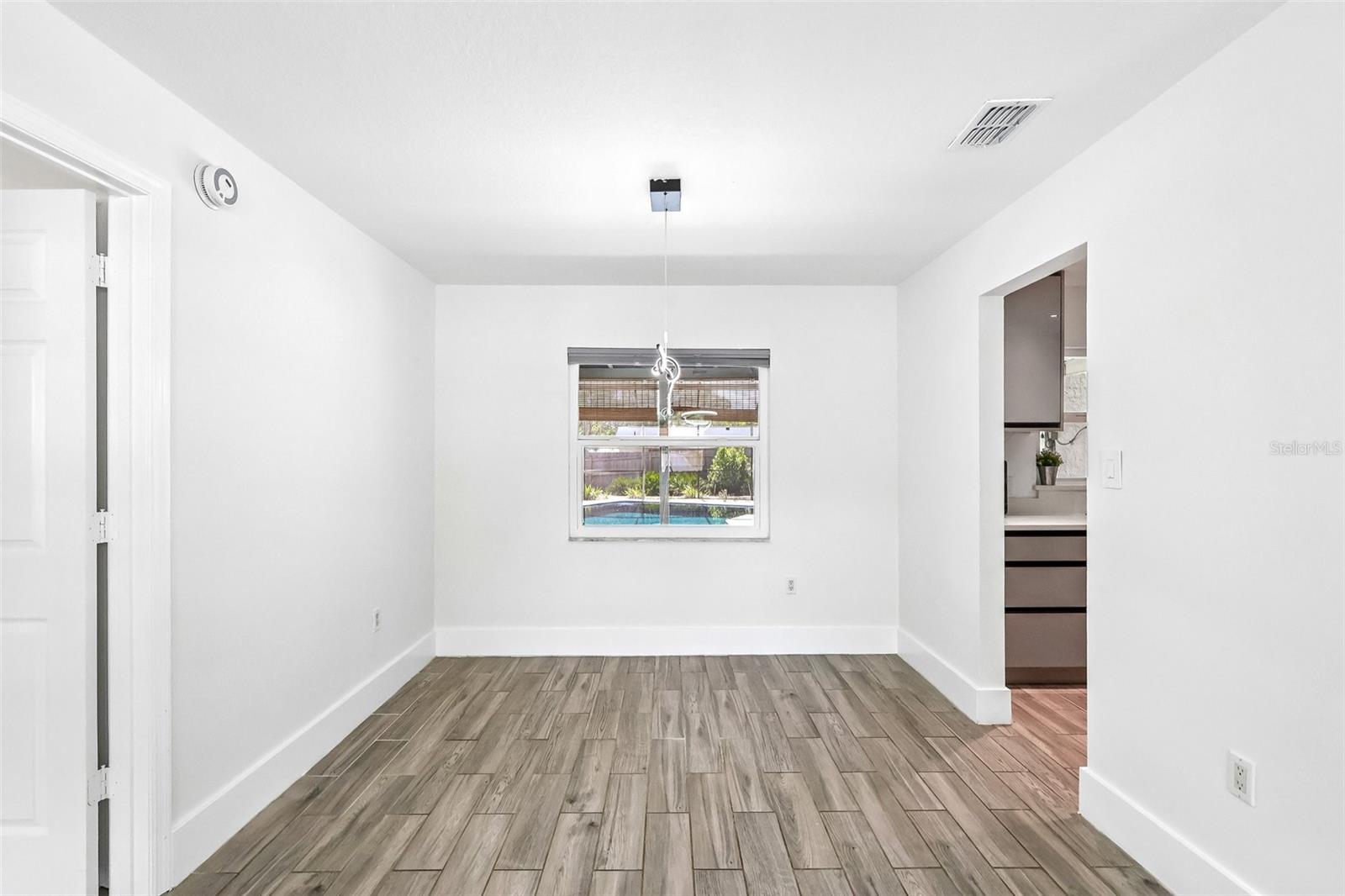 Image 10 of 38 For 8558 Cedar Cove Drive