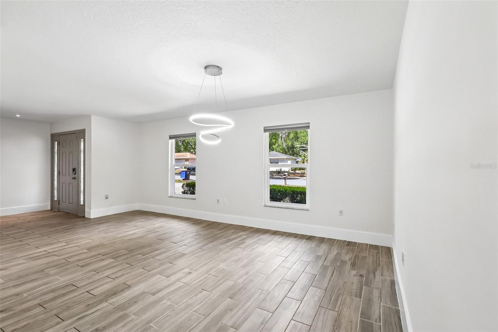 Image 5 of 38 For 8558 Cedar Cove Drive