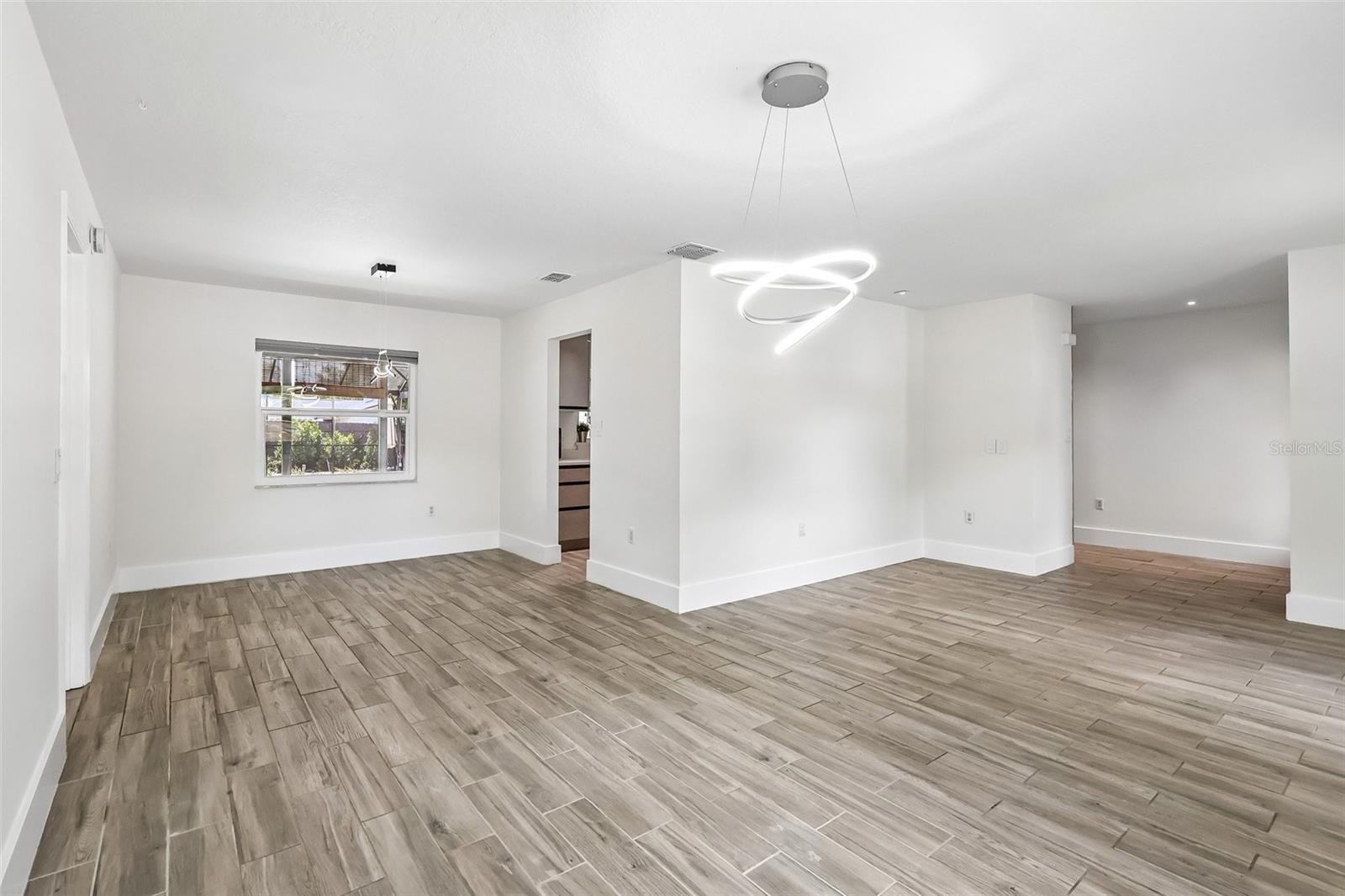 Image 9 of 38 For 8558 Cedar Cove Drive