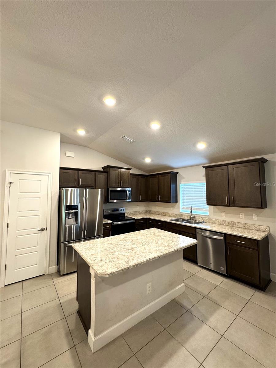Image 9 of 24 For 5380 Lugo Street