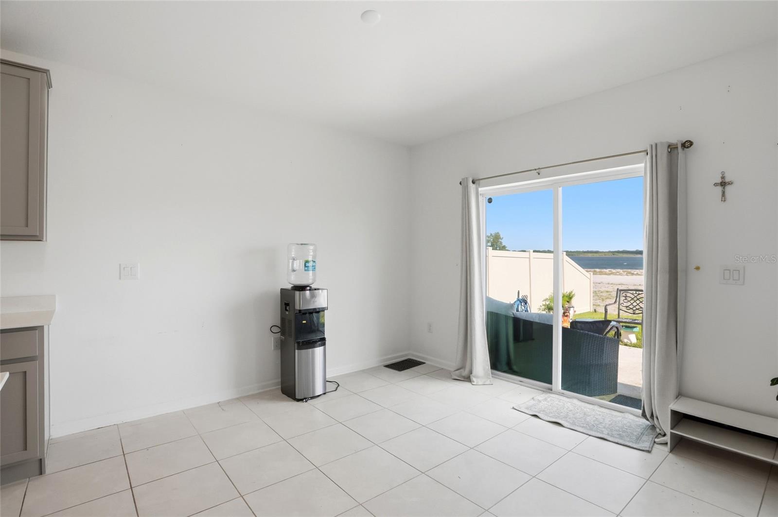 Image 10 of 65 For 740 Trotters Drive