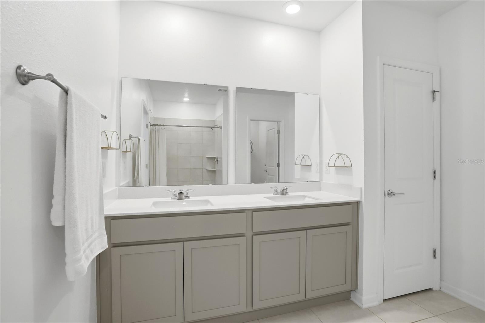 Image 19 of 65 For 740 Trotters Drive