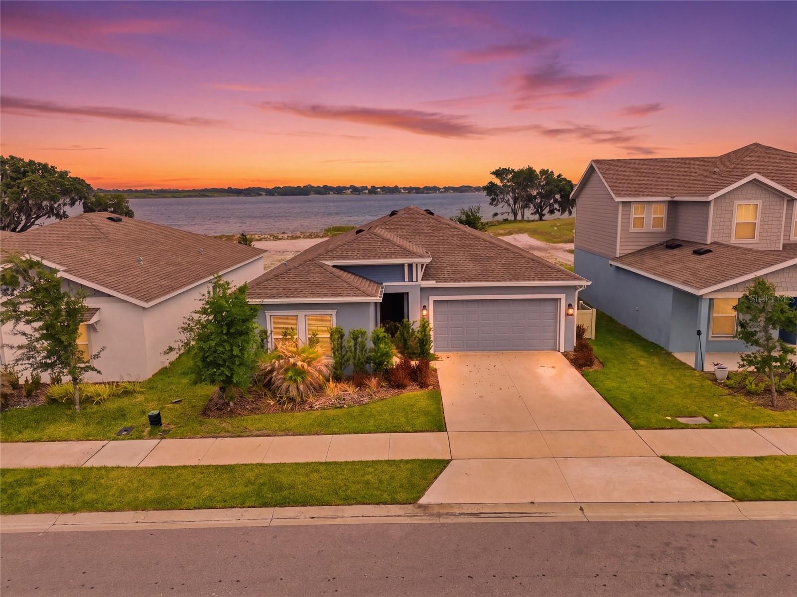Image 4 of 65 For 740 Trotters Drive