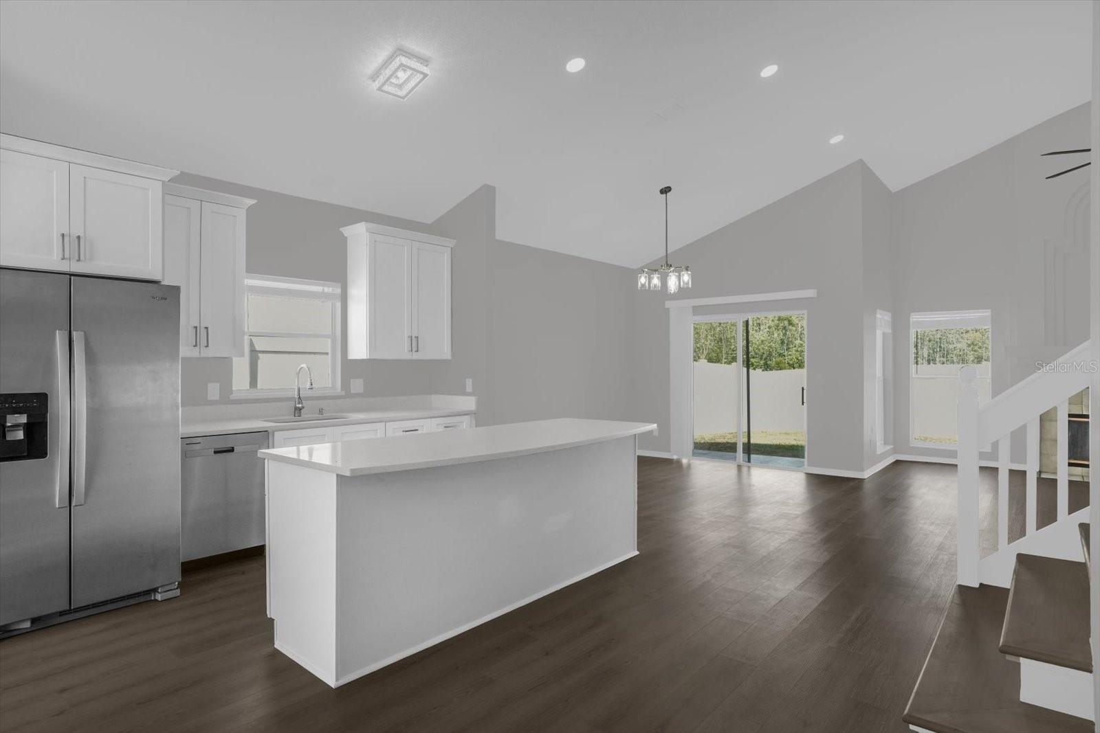 Image 10 of 27 For 595 Queensbridge Drive