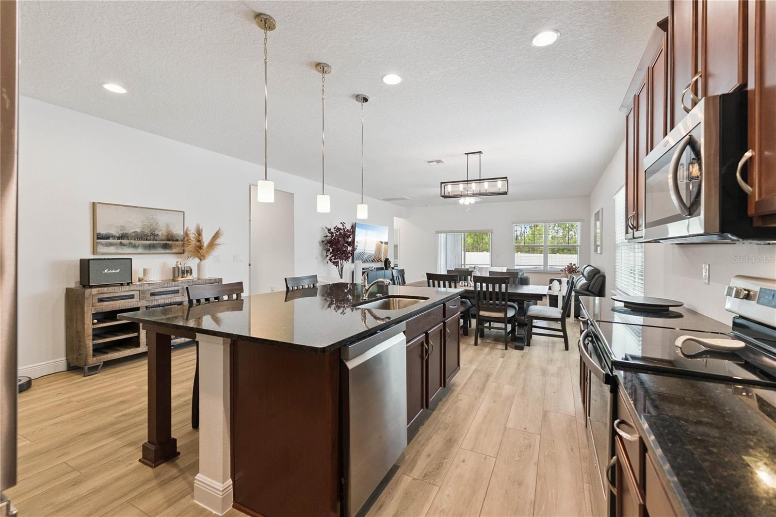 Image 31 of 68 For 5543 Estero Loop