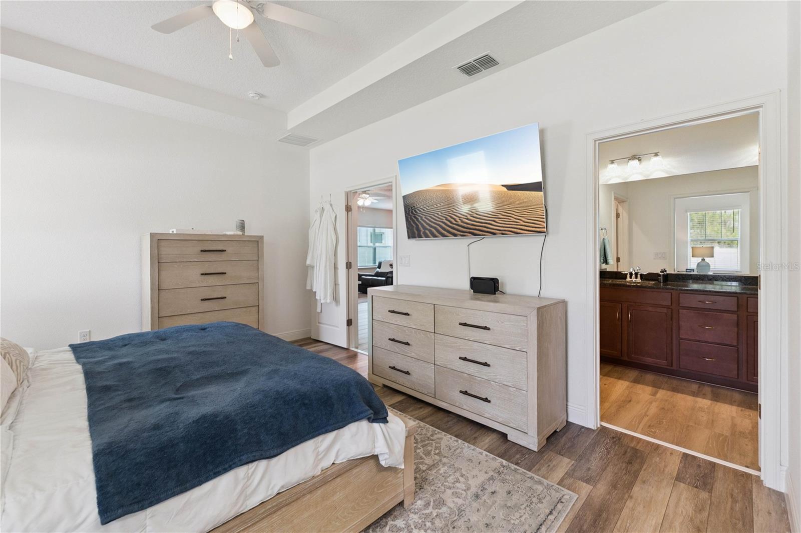 Image 33 of 68 For 5543 Estero Loop