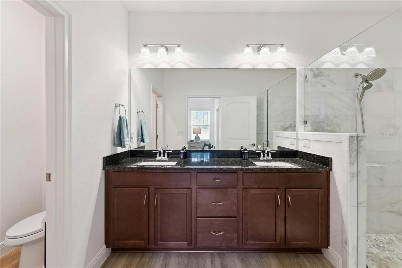 Image 38 of 68 For 5543 Estero Loop