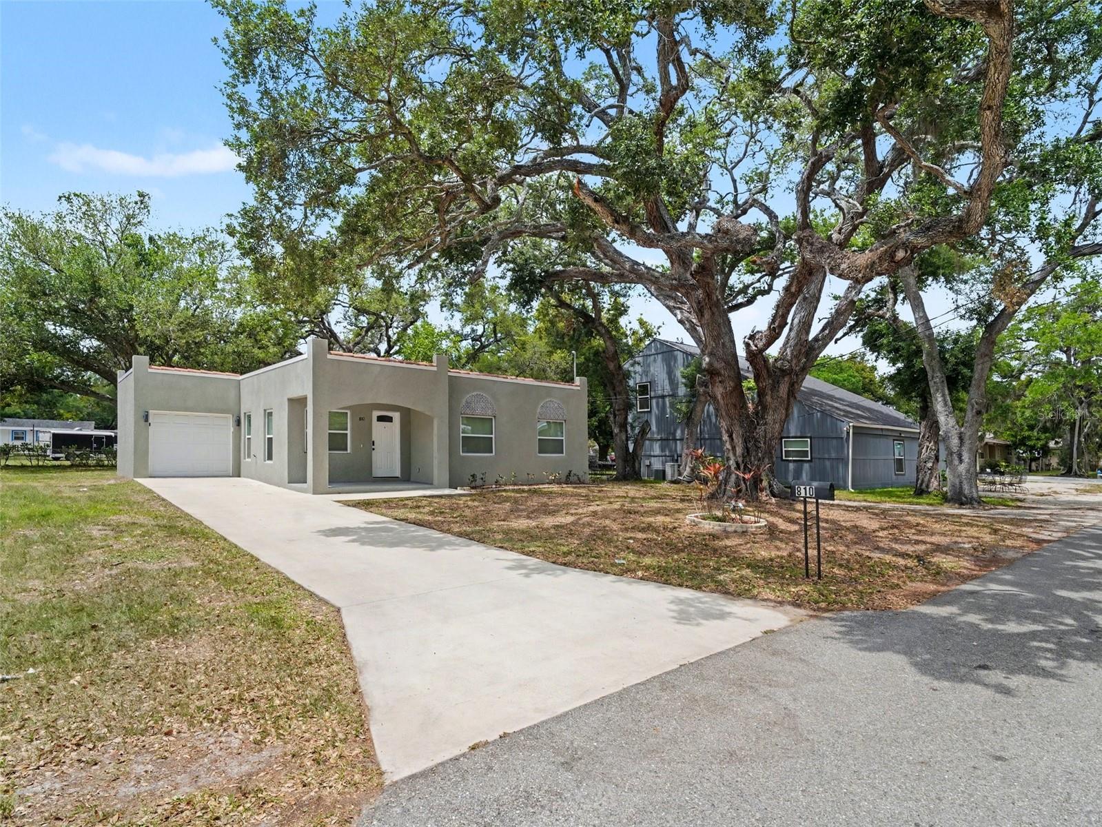 Image 2 of 18 For 810 21st Street E