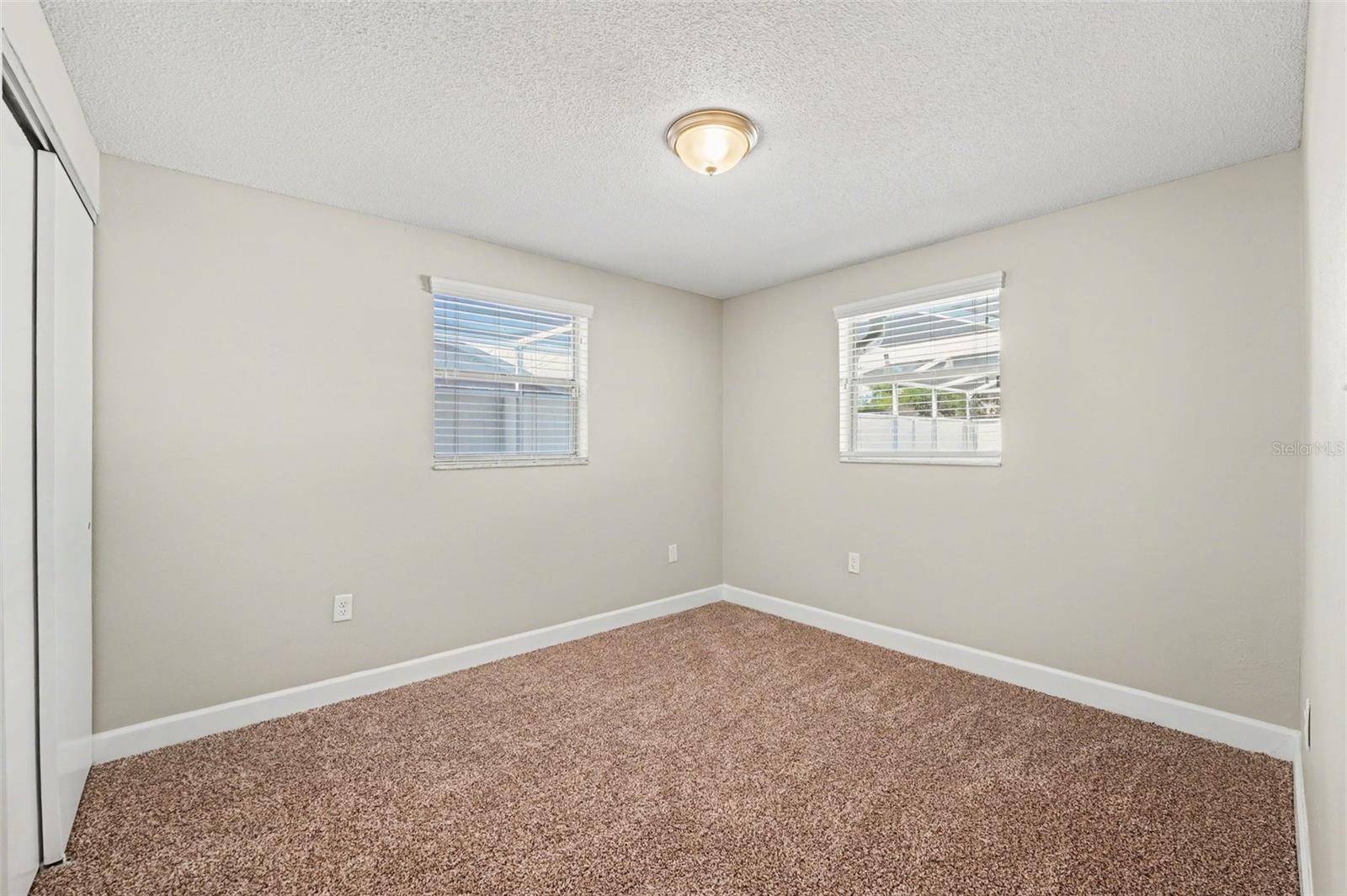 Image 15 of 25 For 1615 Seneca Avenue