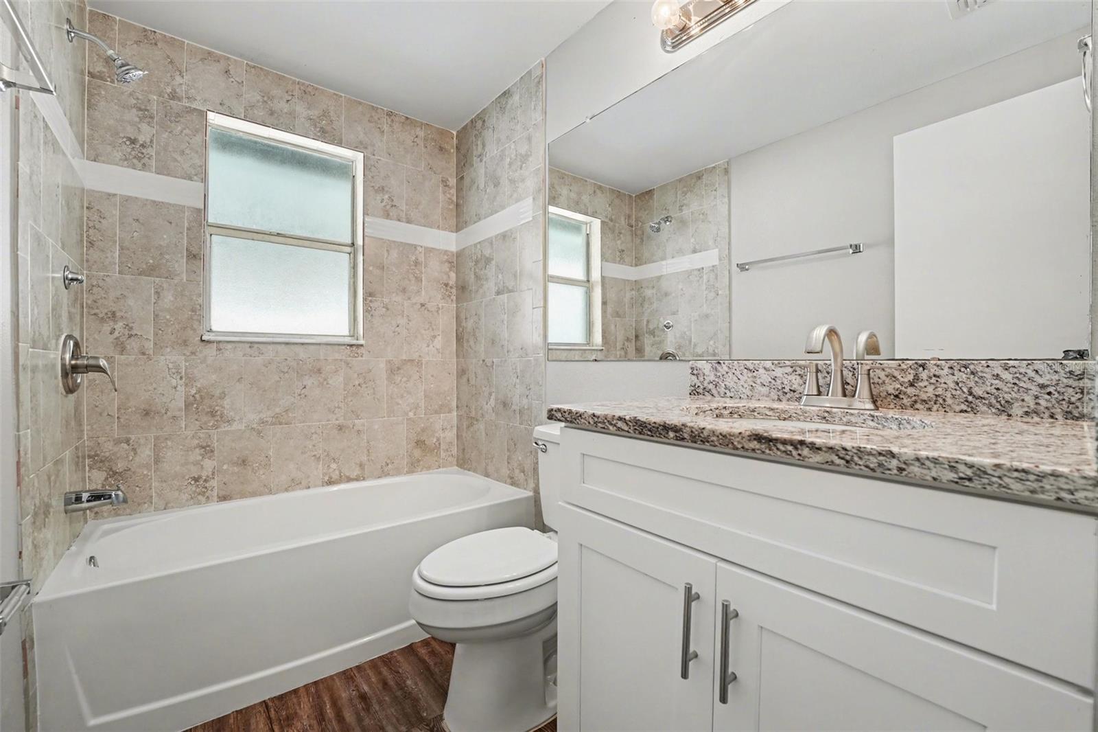Image 21 of 25 For 1615 Seneca Avenue