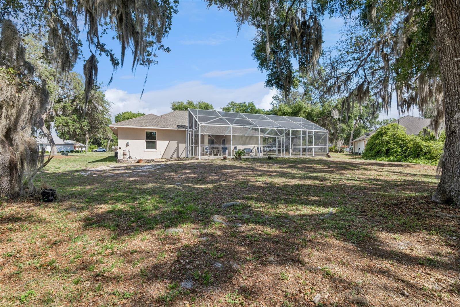 Image 14 of 44 For 35401 Willow Circle