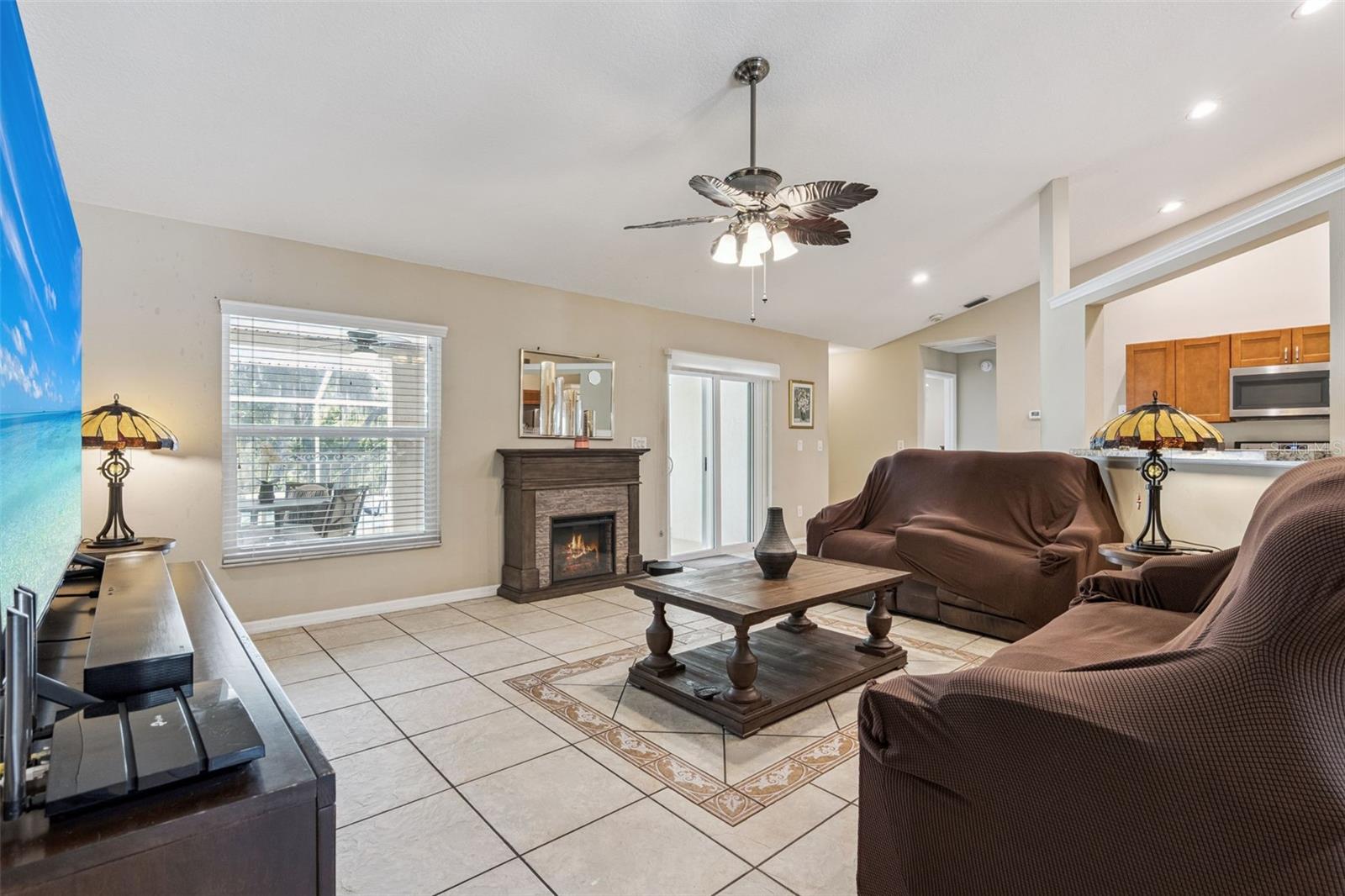Image 19 of 44 For 35401 Willow Circle
