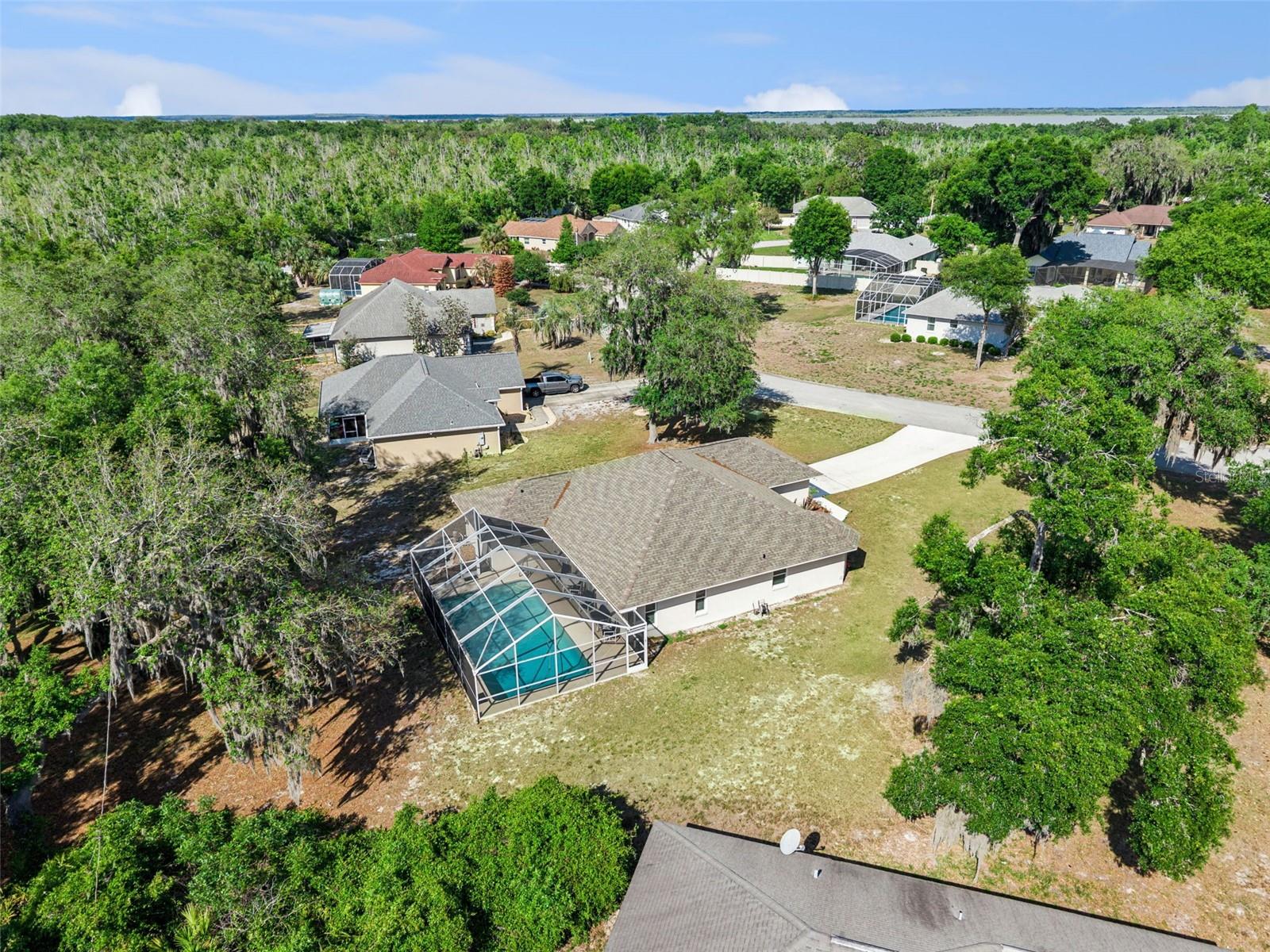 Image 4 of 44 For 35401 Willow Circle