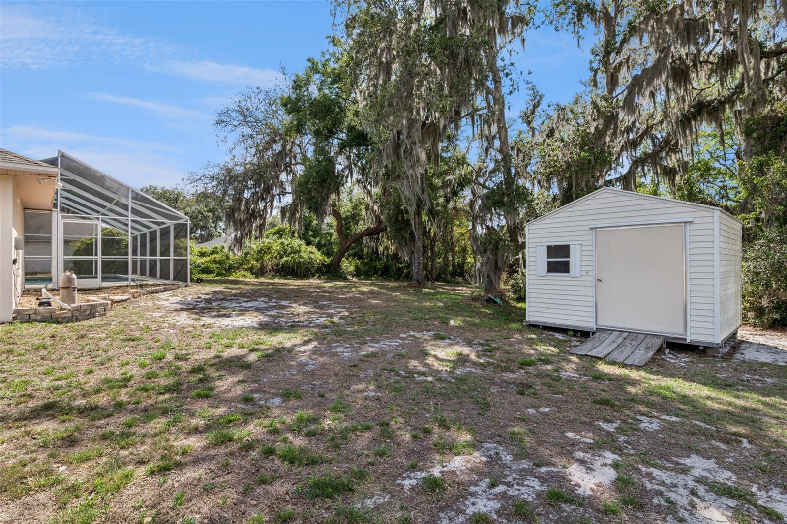 Image 42 of 44 For 35401 Willow Circle