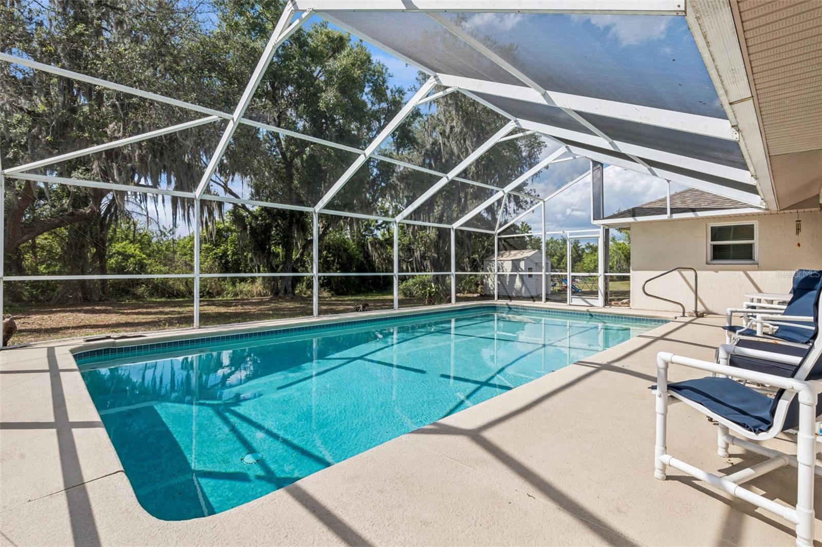 Image 7 of 44 For 35401 Willow Circle