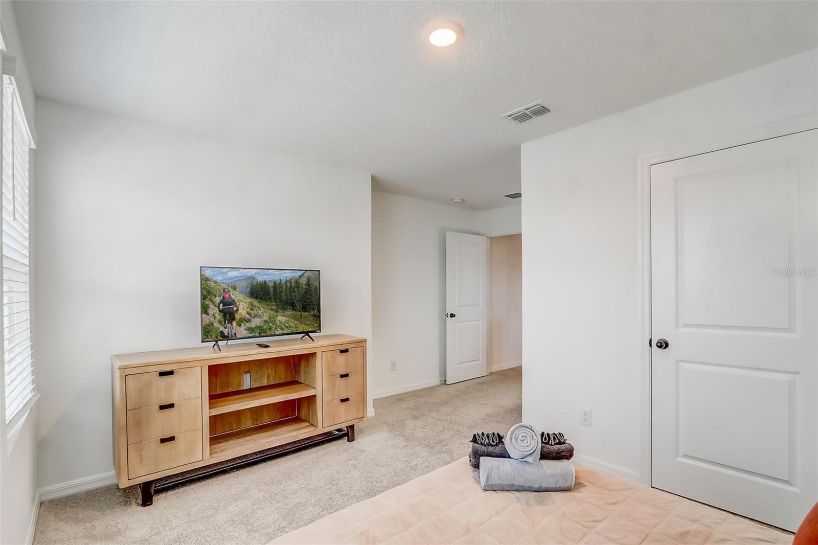 Image 24 of 44 For 2268 Derwent Drive