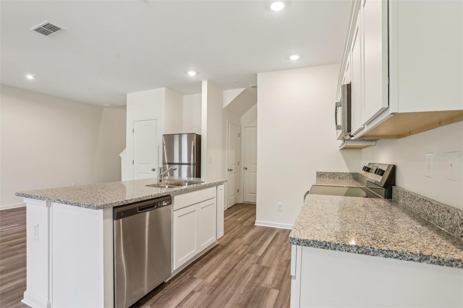 Image 10 of 24 For 2583 Grey Hawk Dr
