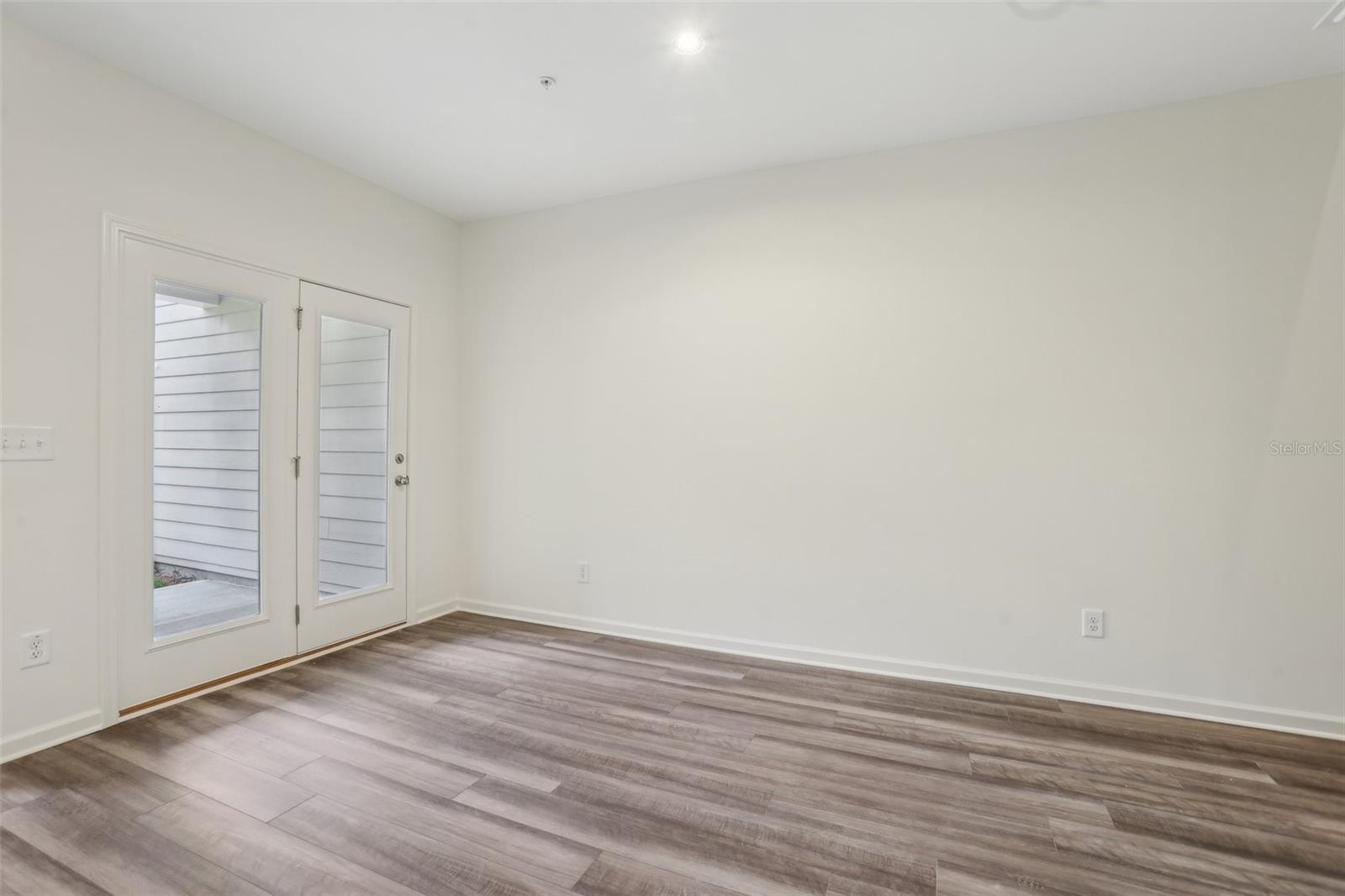 Image 14 of 24 For 2583 Grey Hawk Dr